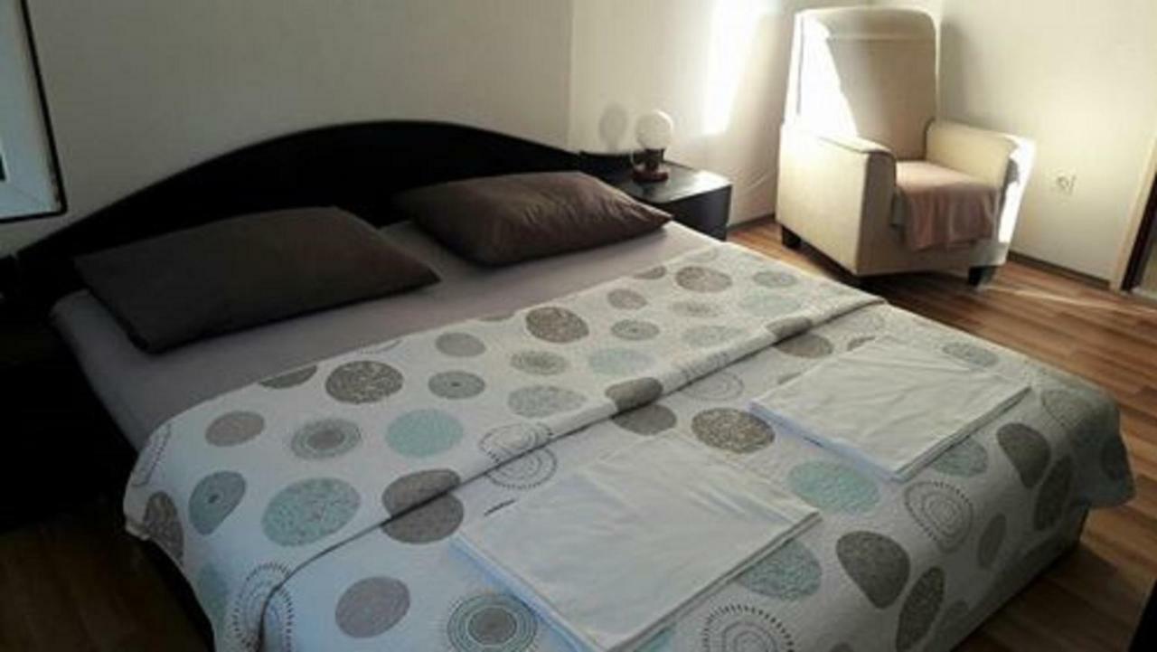 Analeo Appartement Šibenik Buitenkant foto